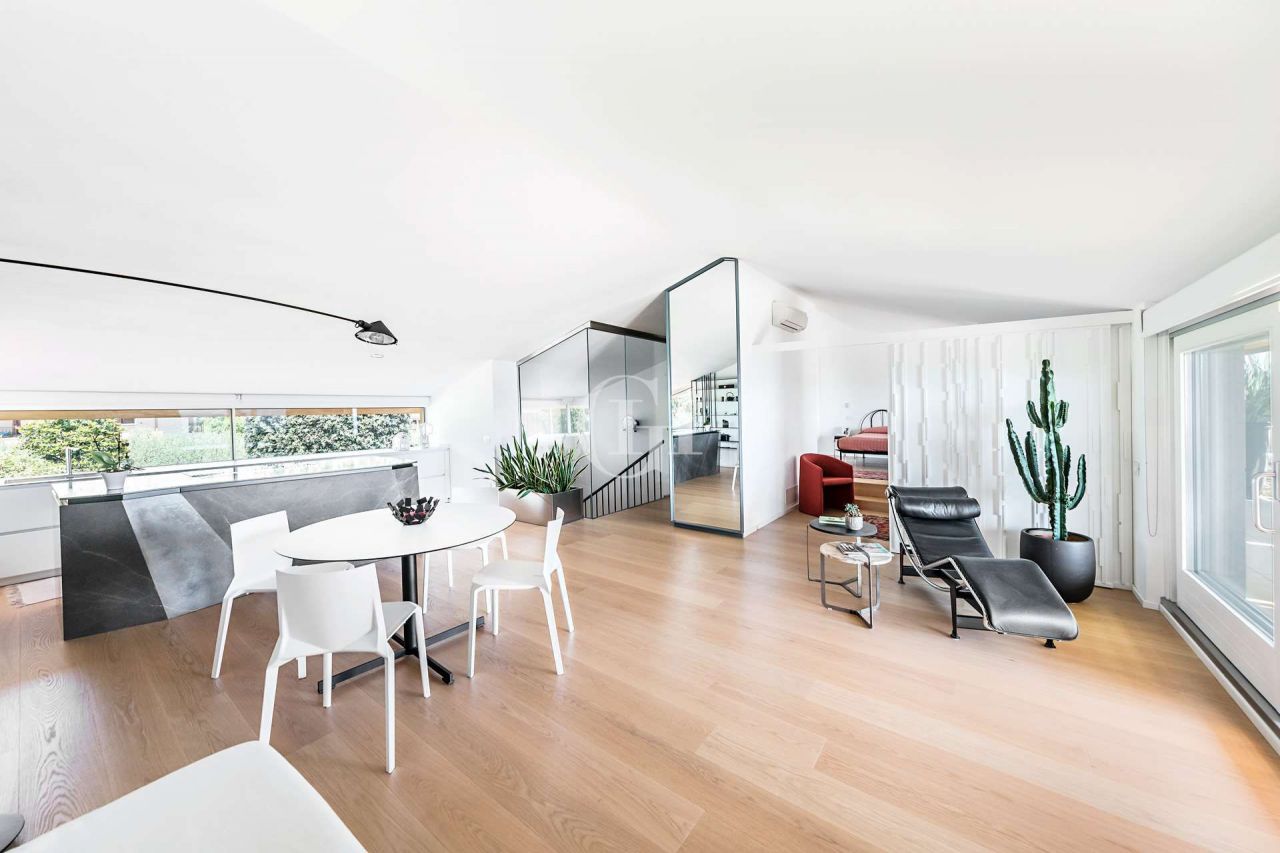 Вилла у озера Гарда, Италия, 382 м² - фото 9