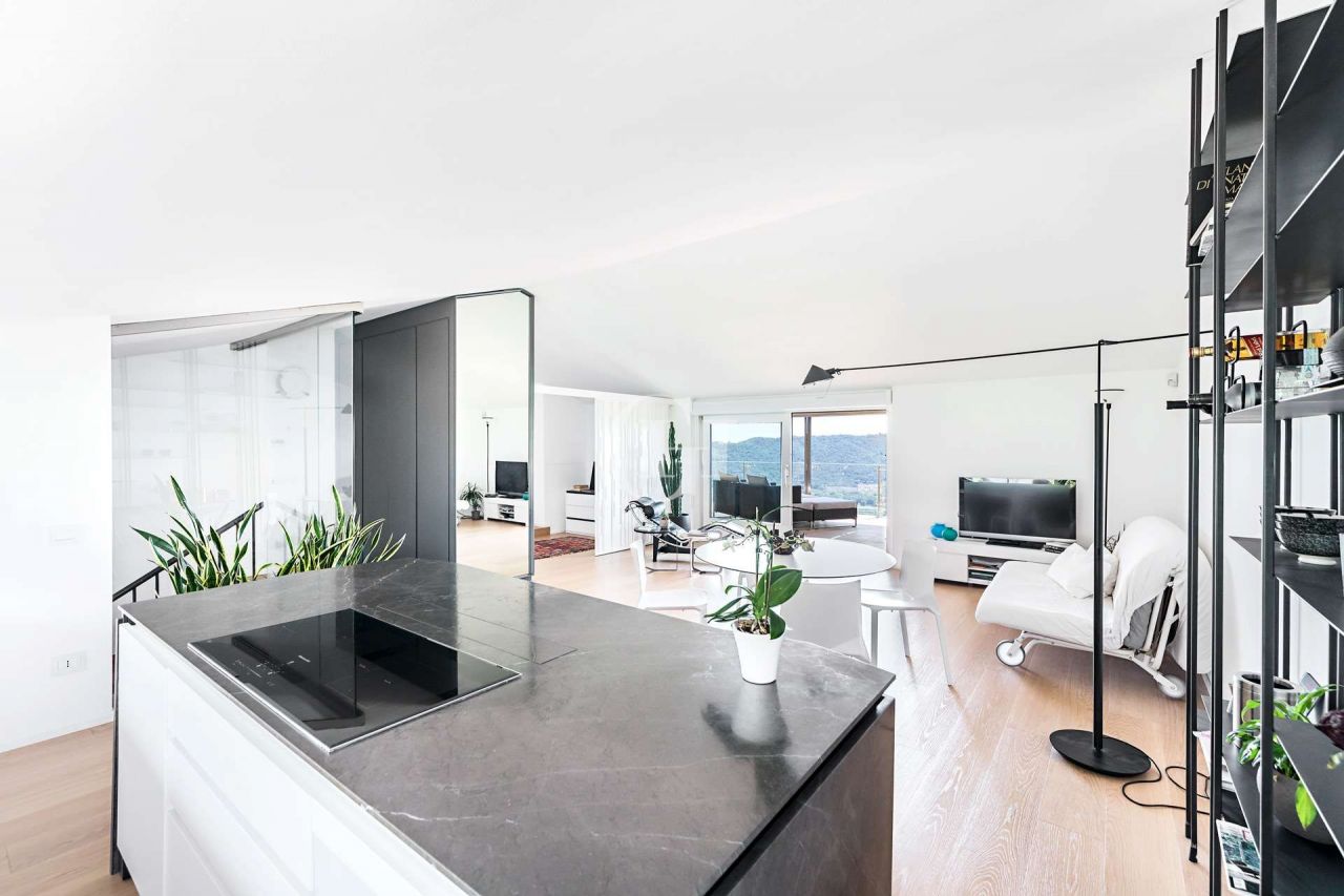 Вилла у озера Гарда, Италия, 382 м² - фото 10