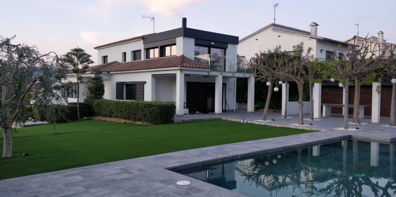 Дом в Рода-де-Баре, Испания, 274 м² - фото 14