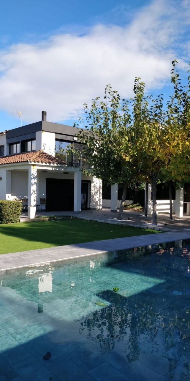 Дом в Рода-де-Баре, Испания, 274 м² - фото 2