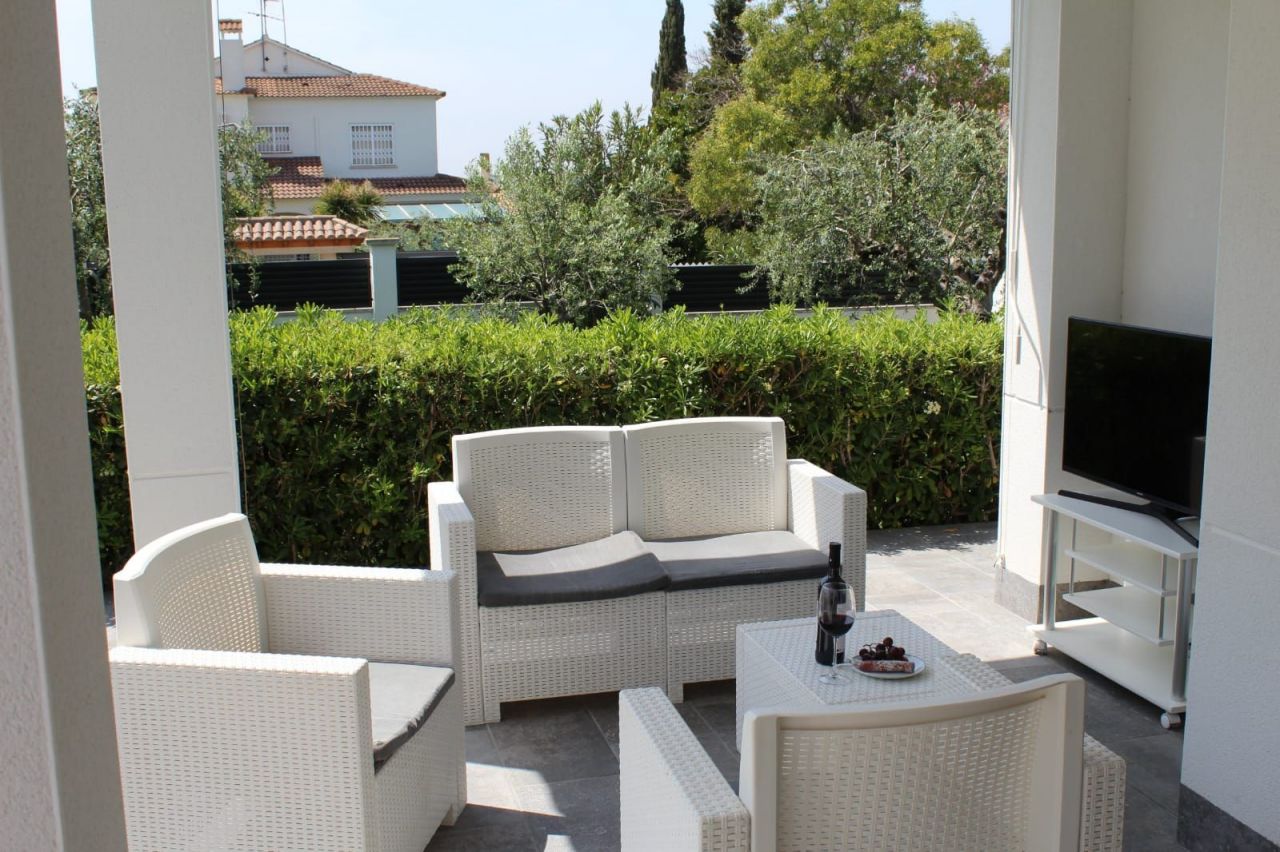 Дом в Рода-де-Баре, Испания, 274 м² - фото 12