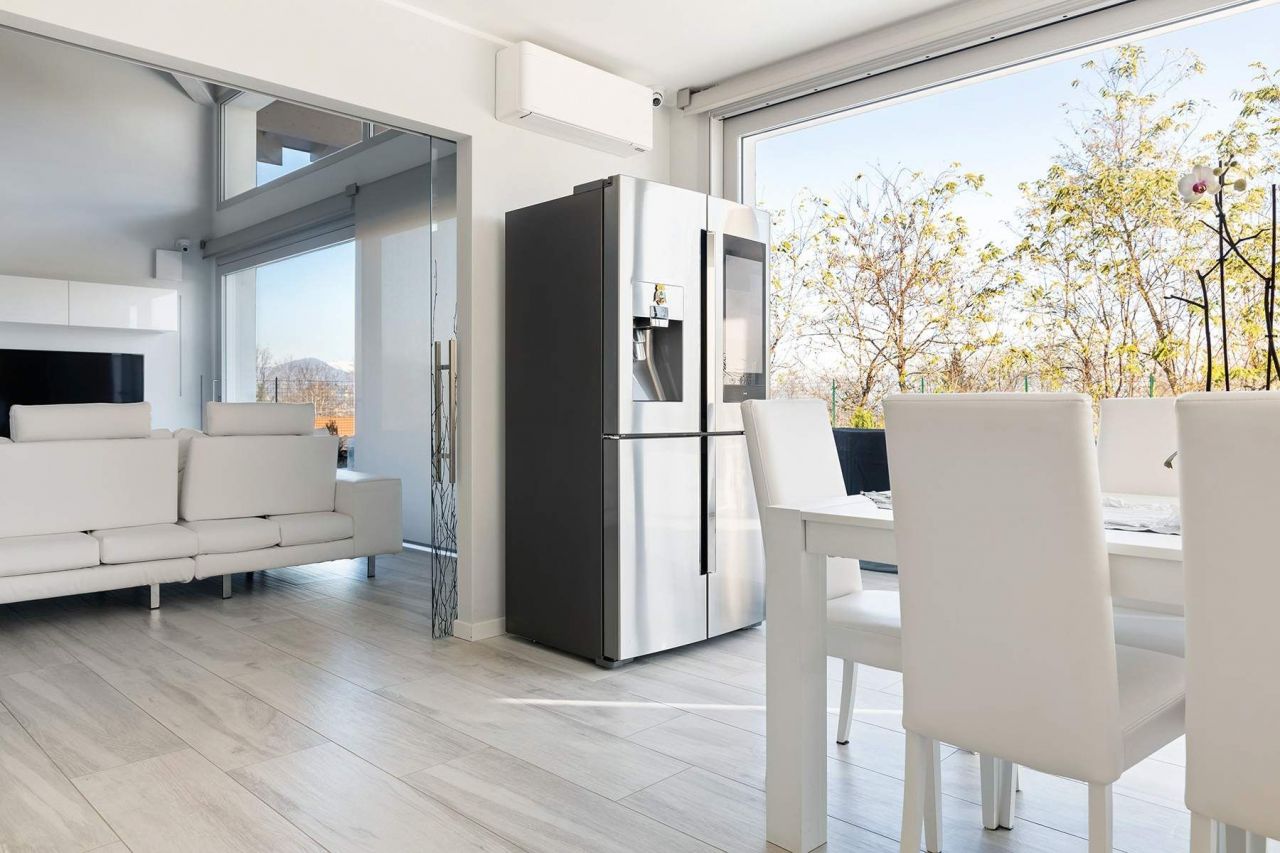 Дом Arona, Италия, 350 м² - фото 1