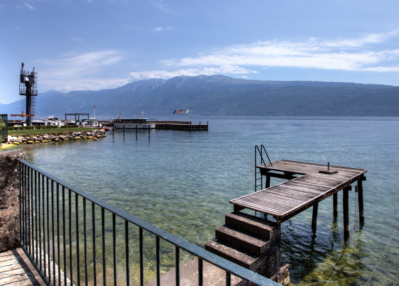 Вилла у озера Гарда, Италия, 300 м² - фото 5