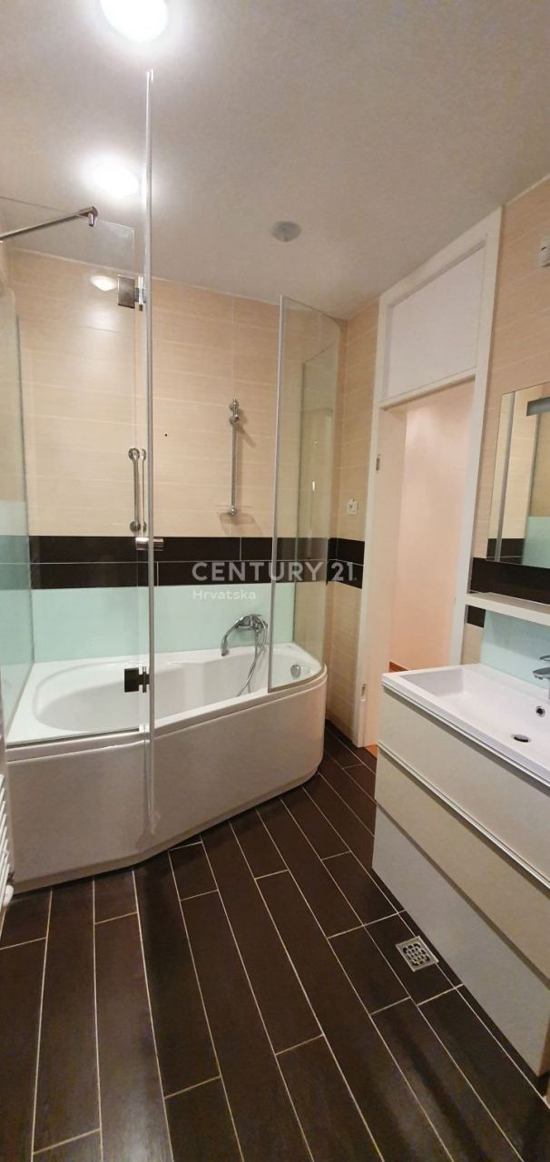 Вилла в Загребе, Хорватия, 550 м² - фото 12