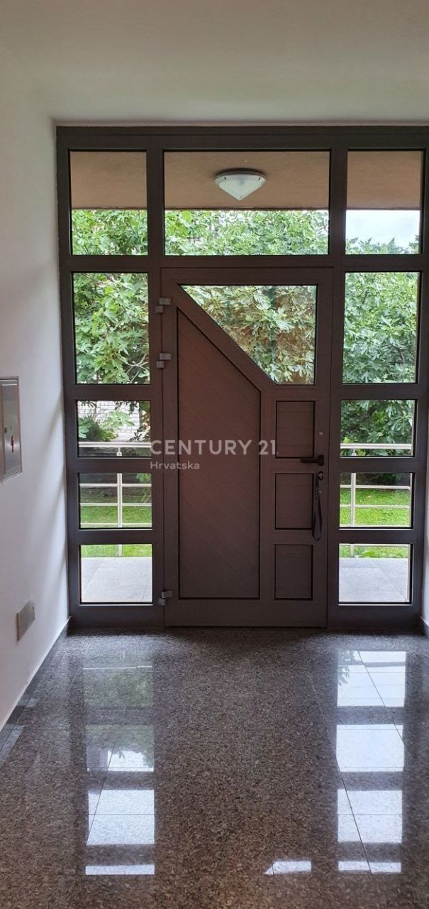 Вилла в Загребе, Хорватия, 550 м² - фото 3