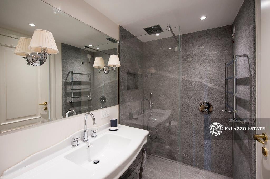 Вилла в Тремедзо, Италия, 366 м² - фото 16