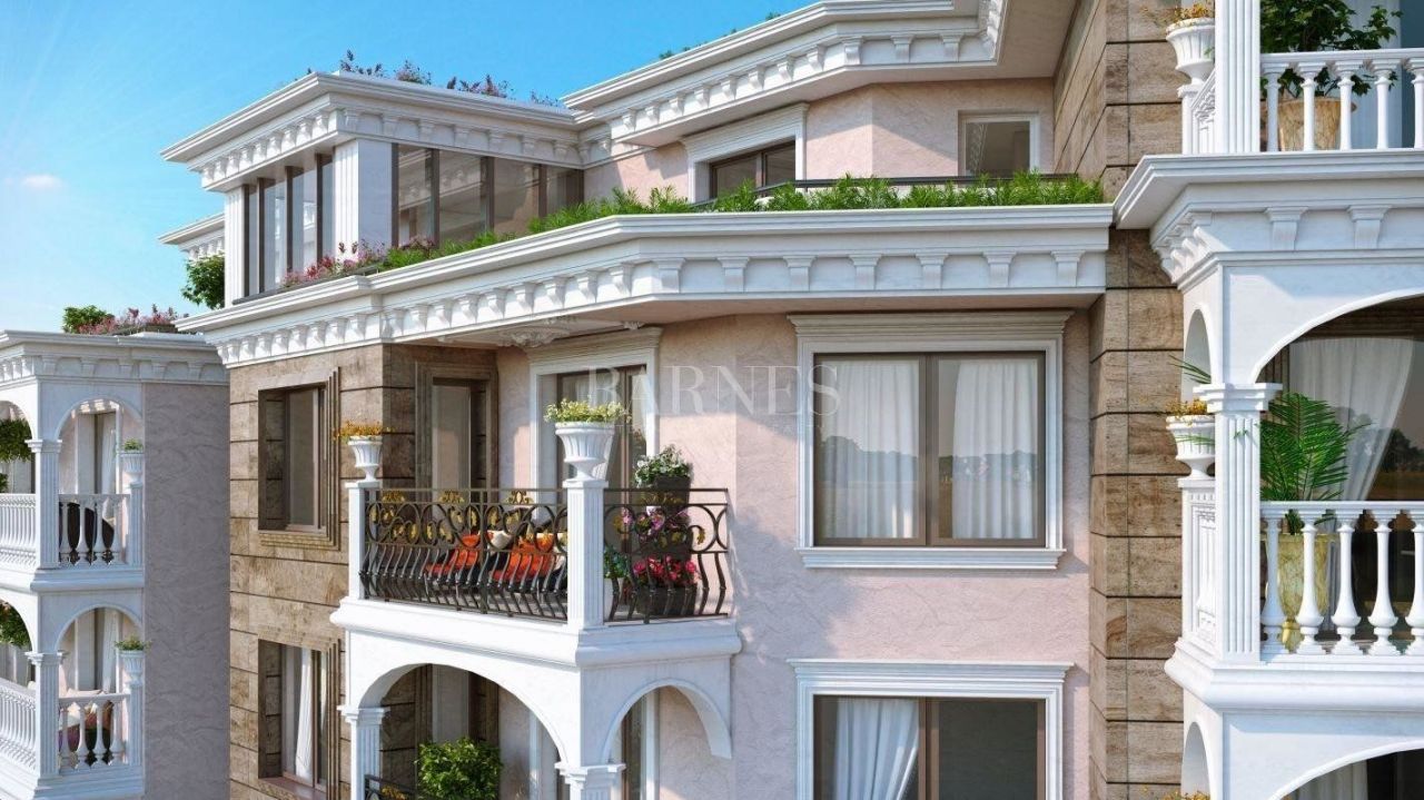 Квартира в Софии, Болгария, 325.78 м² - фото 1