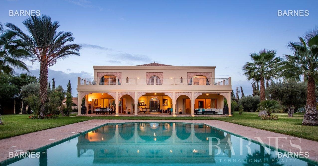 Дом в Марракеше, Марокко, 570 м2 - фото 1