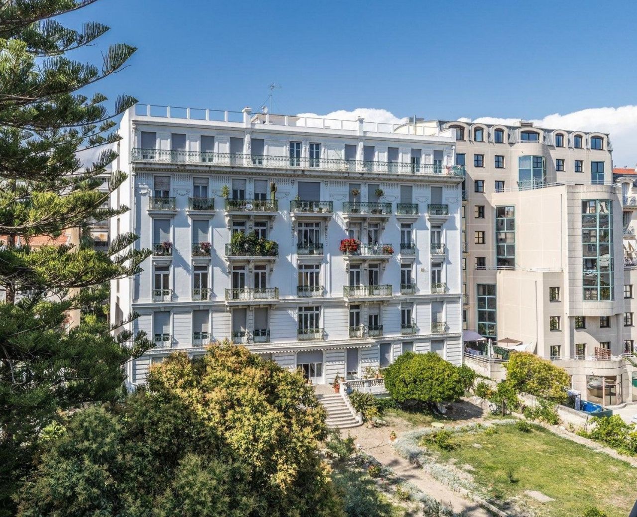 Апартаменты в Ницце, Франция, 112 м2 - фото 1