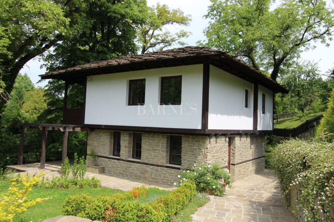 Дом в Софии, Болгария, 760 м2 - фото 1