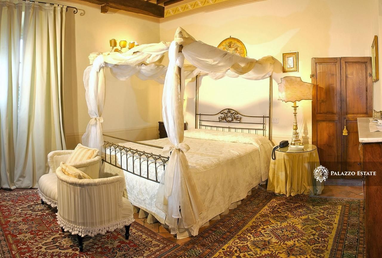 Отель, гостиница в Кортоне, Италия, 865 м² - фото 12