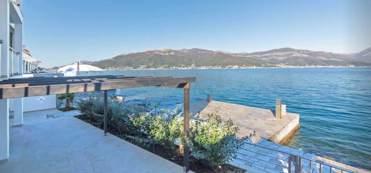 Вилла в Крашичах, Черногория, 300 м² - фото 4