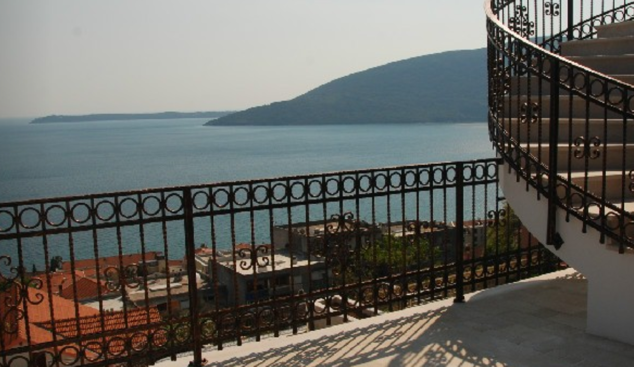 Вилла в Херцег-Нови, Черногория, 700 м² - фото 5