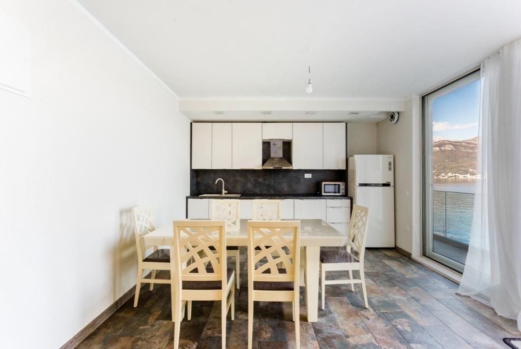 Вилла в Крашичах, Черногория, 240 м² - фото 12