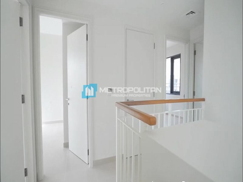 Таунхаус в Дубае, ОАЭ, 289 м² - фото 1