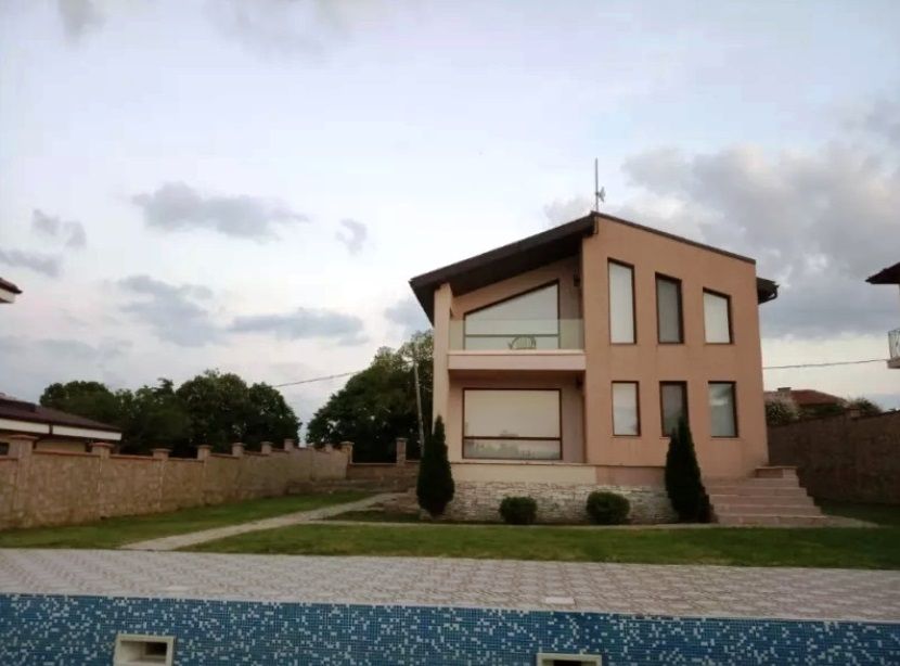 Дом в Близнаци, Болгария, 247 м2 - фото 1