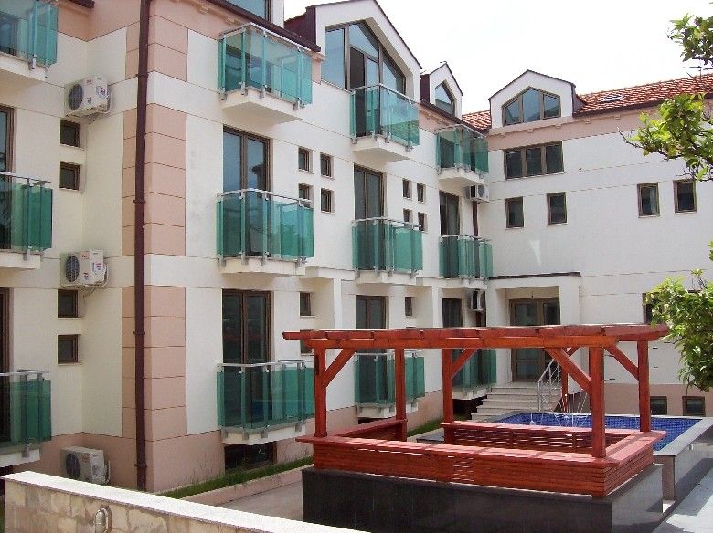 Отель, гостиница в Бечичи, Черногория, 700 м2 - фото 1