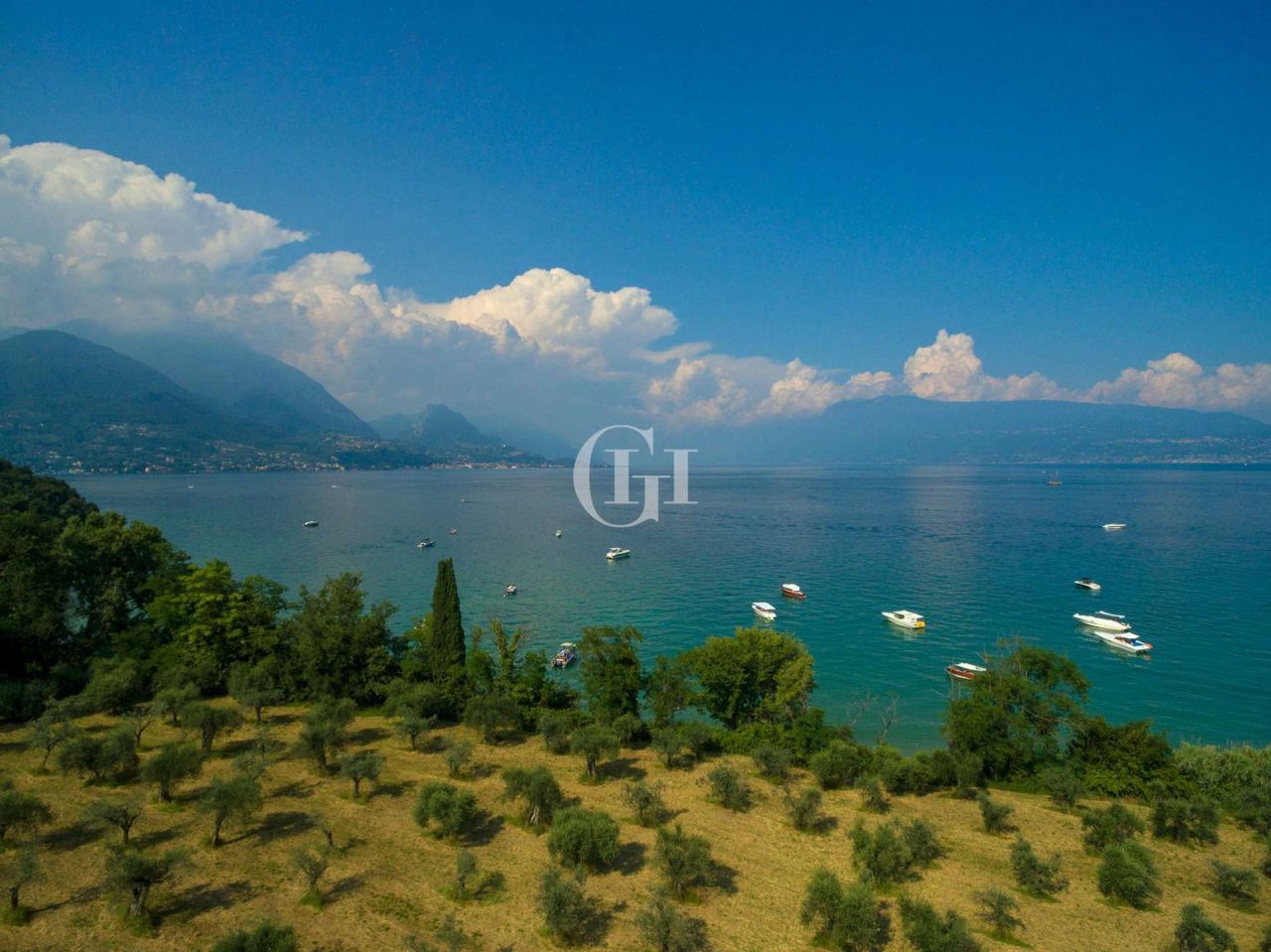 Вилла у озера Гарда, Италия, 250 м² - фото 7