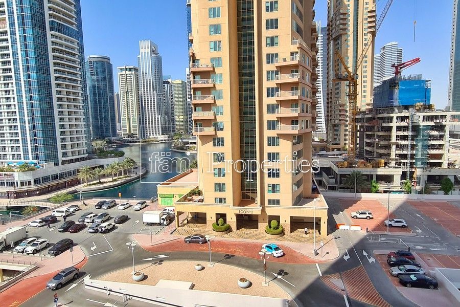 Офис в Дубае, ОАЭ, 950 м2 - фото 1