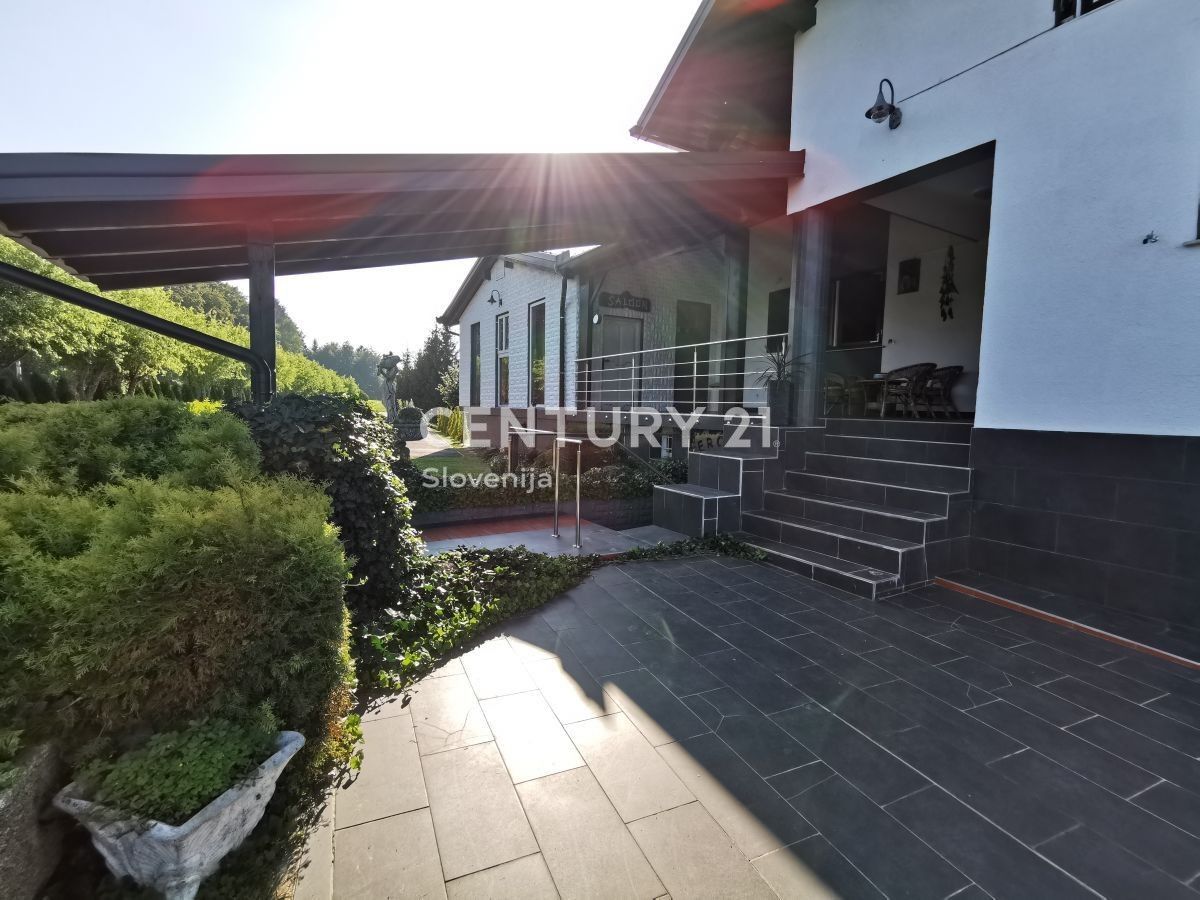 Дом в Горня-Радгоне, Словения, 766 м² - фото 3