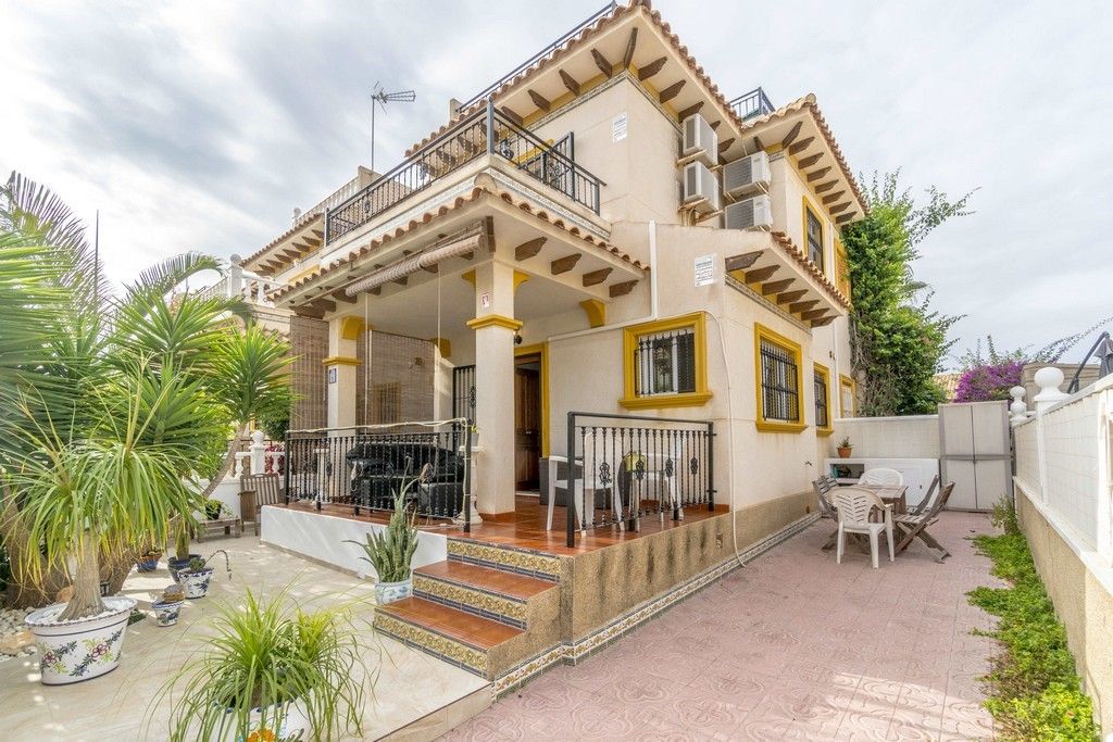 Дом в Ла Cении, Испания, 75 м2 - фото 1