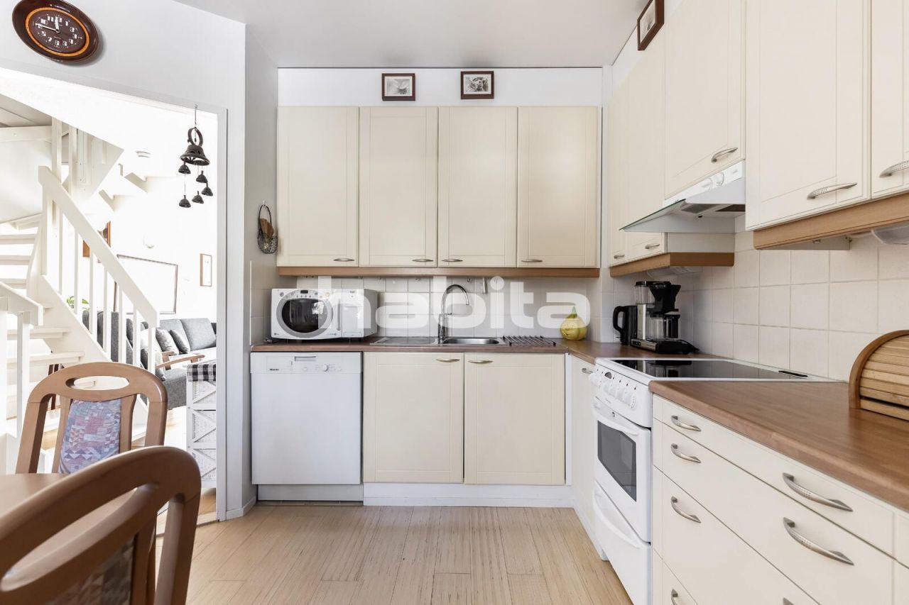 Квартира в Ювяскюля, Финляндия, 90 м² - фото 1