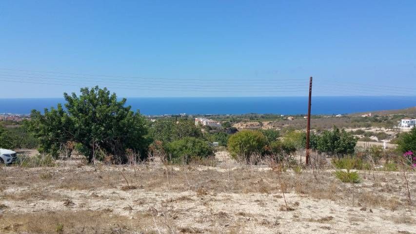 Земля в Тале, Кипр, 4 348 м2 - фото 1