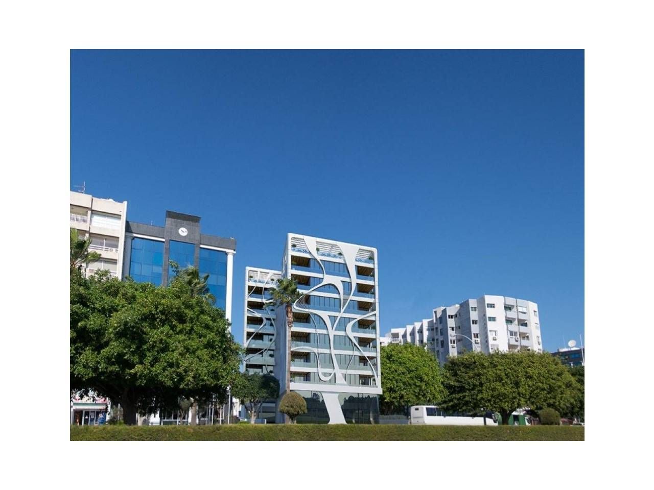 Коммерческая недвижимость в Лимасоле, Кипр, 380 м2 - фото 1