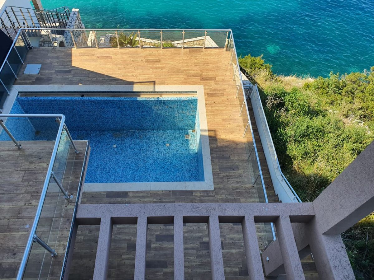 Вилла в Добра Воде, Черногория, 450 м² - фото 9