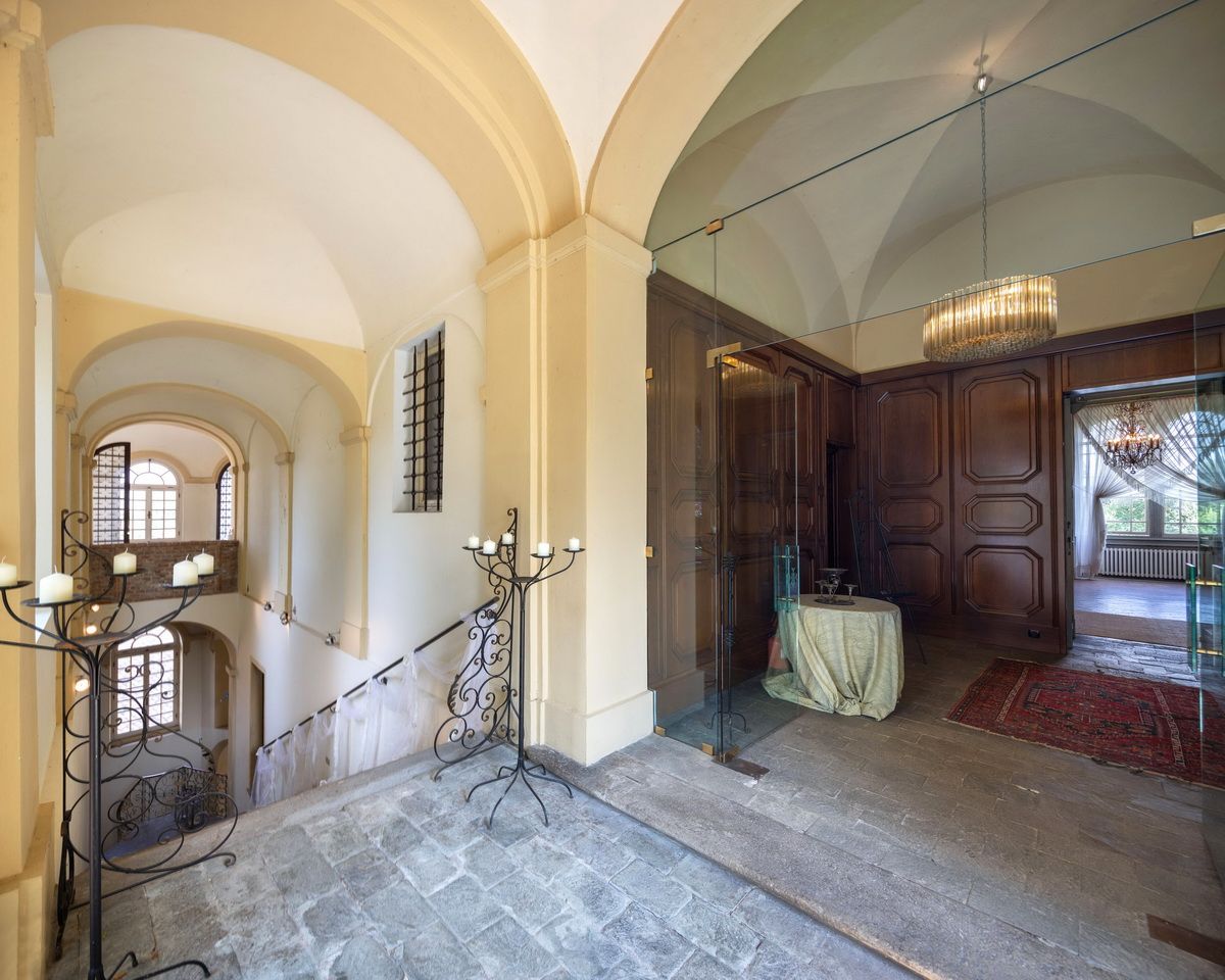 Отель, гостиница в Монферрате, Италия, 2 088 м² - фото 6