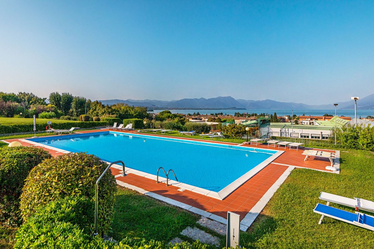 Апартаменты у озера Гарда, Италия, 240 м² - фото 18