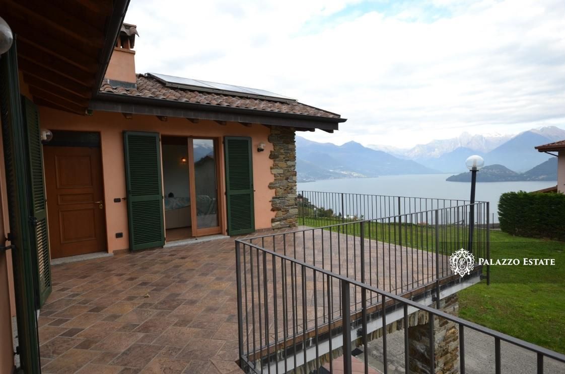 Вилла в Пьянелло-дель-Ларио, Италия, 300 м² - фото 2