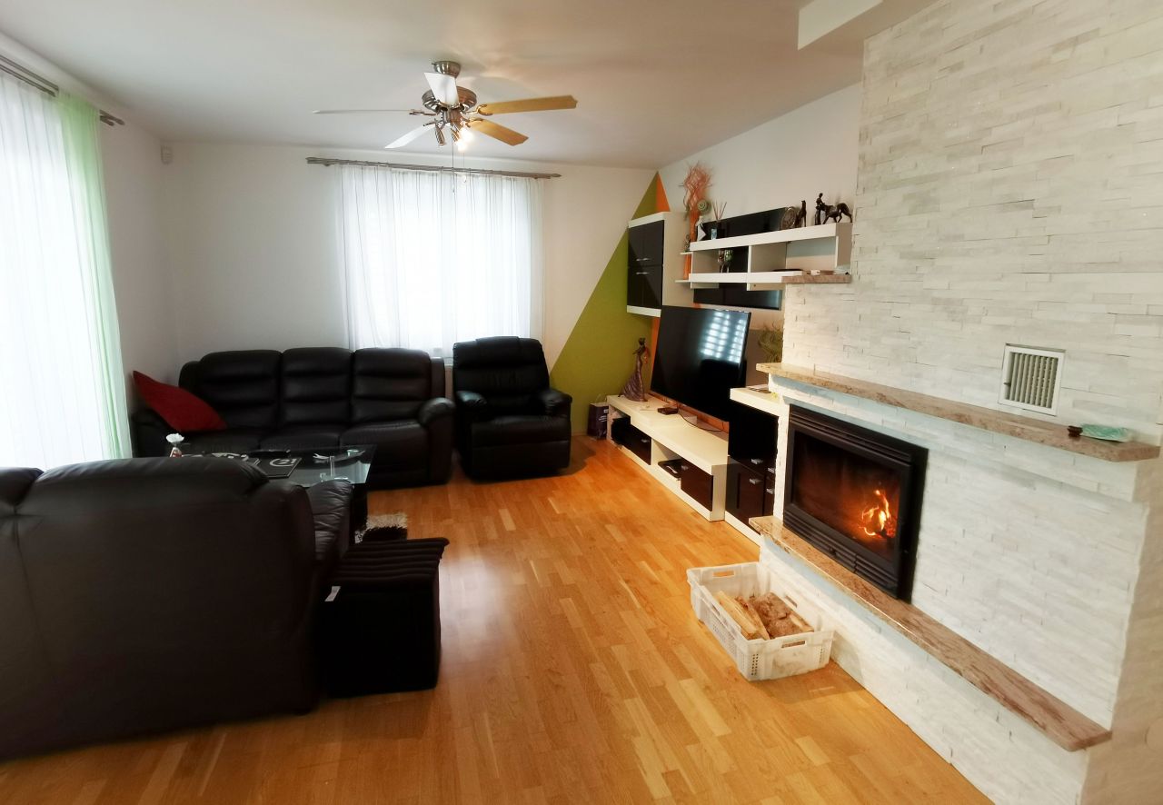 Дом в Любляне, Словения, 327.3 м² - фото 3