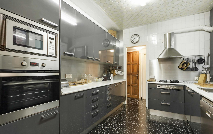 Квартира в Барселоне, Испания, 251 м² - фото 6