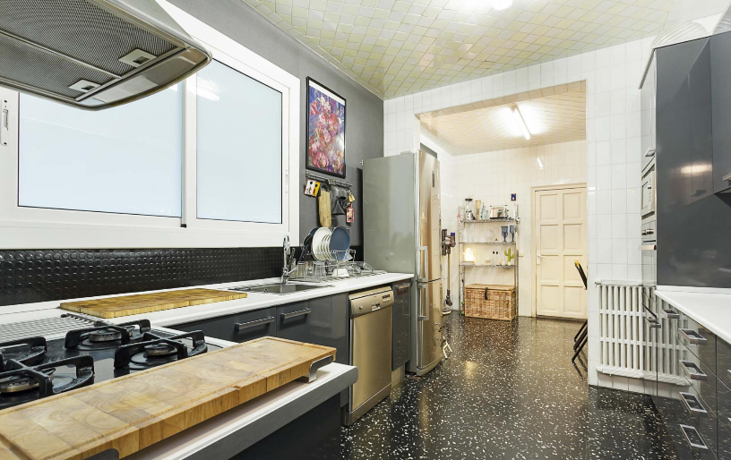 Квартира в Барселоне, Испания, 251 м² - фото 7