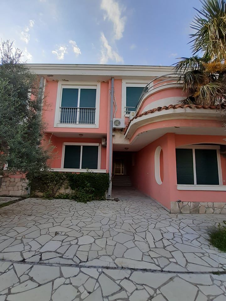 Отель, гостиница в Улцине, Черногория, 1 000 м² - фото 11