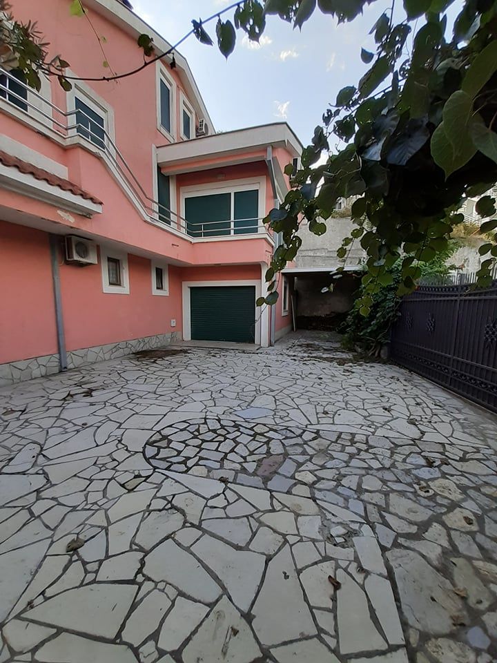 Отель, гостиница в Улцине, Черногория, 1 000 м² - фото 13