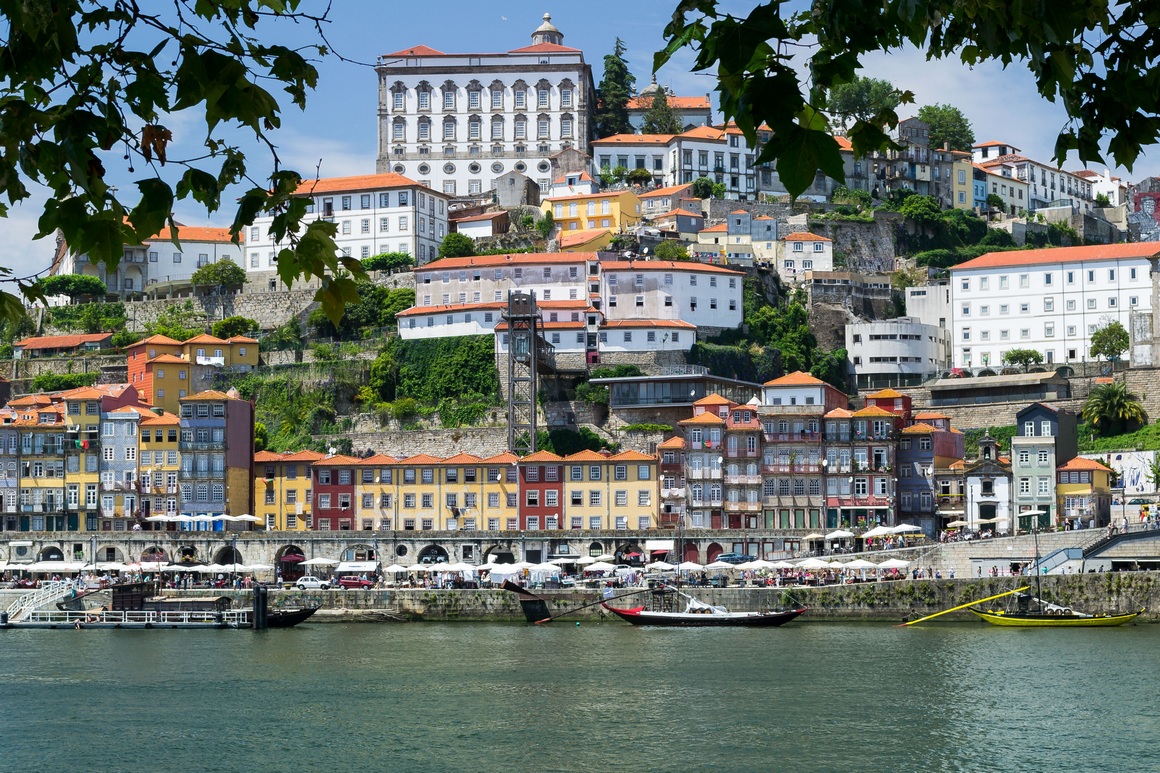 ВНЖ Португалии за покупку недвижимости