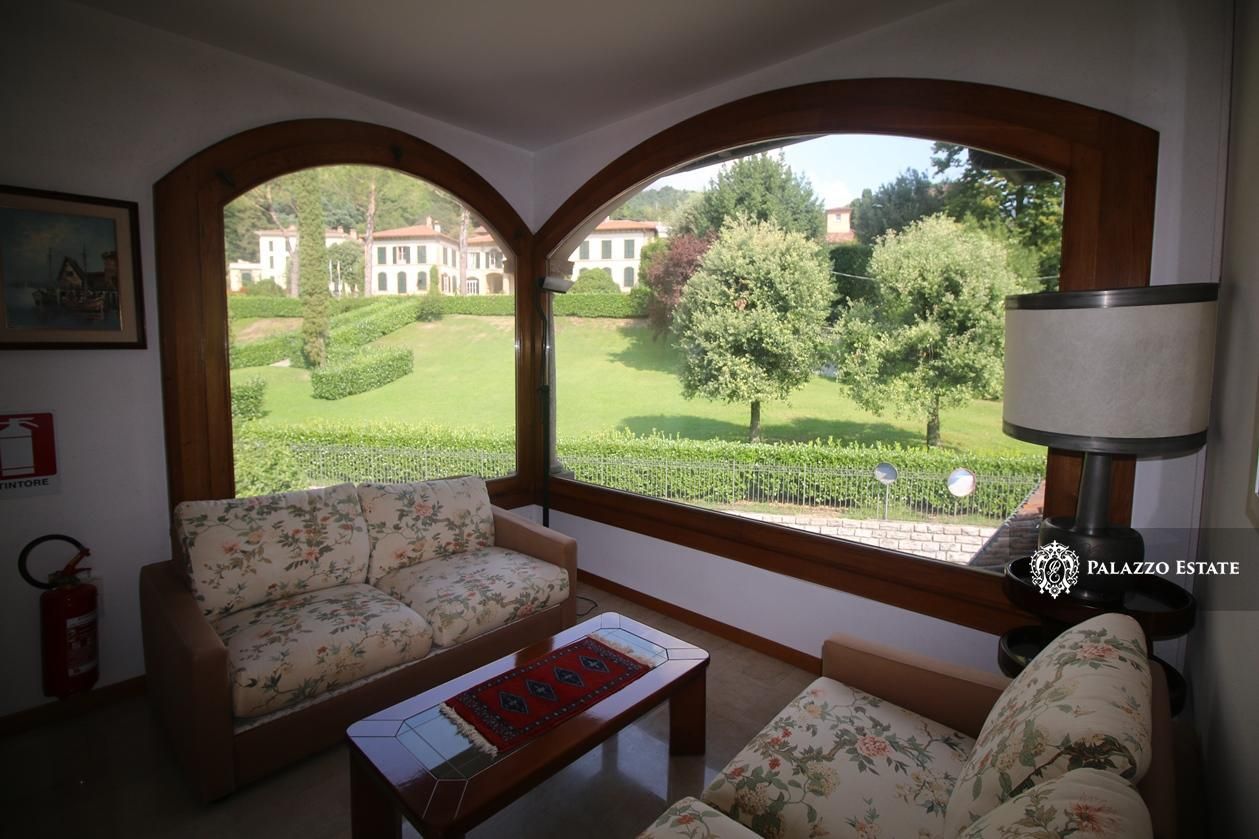 Отель, гостиница в Менаджо, Италия - фото 13