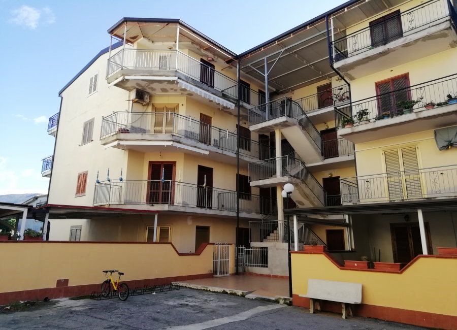 Квартира в Санта-Мария дель Чедро, Италия, 56 м2 - фото 1