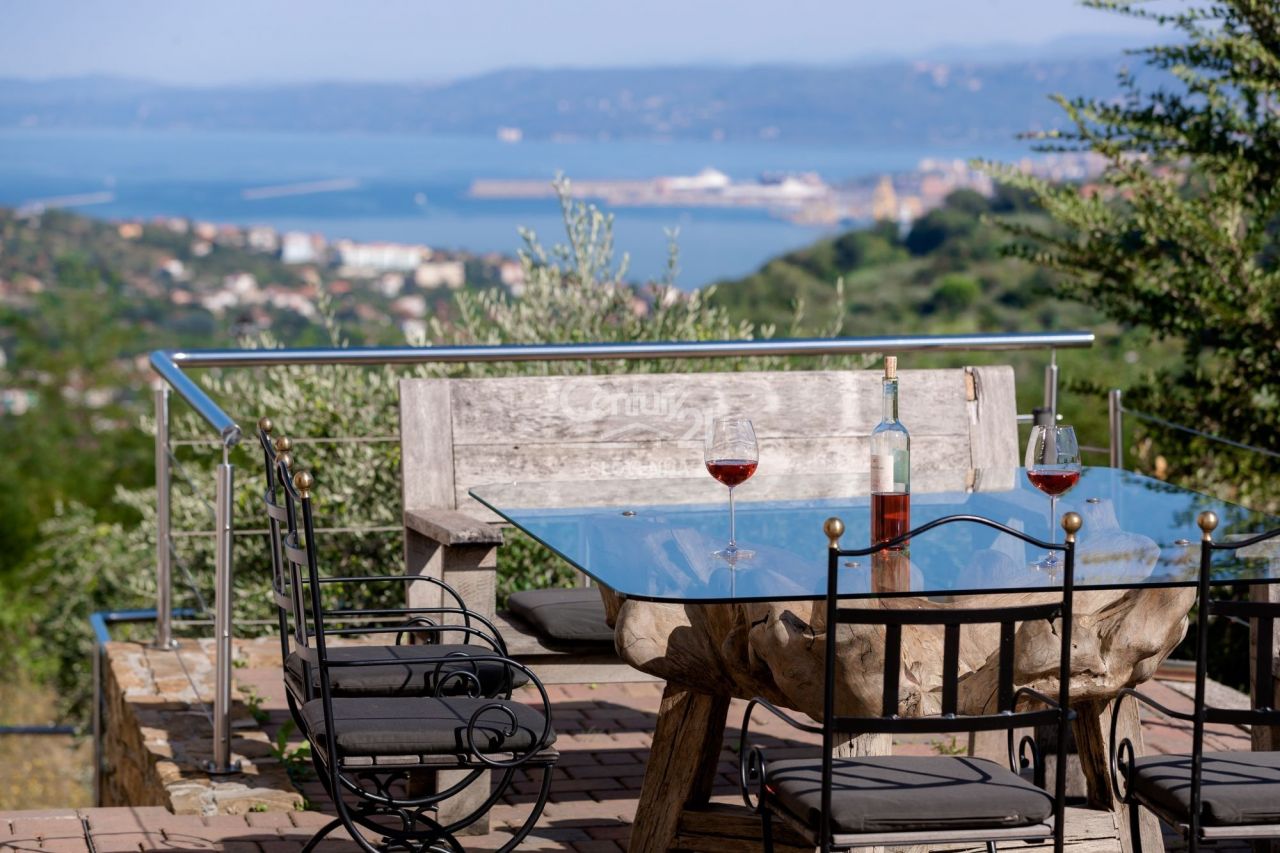 Вилла в Копере, Словения, 181.8 м² - фото 2