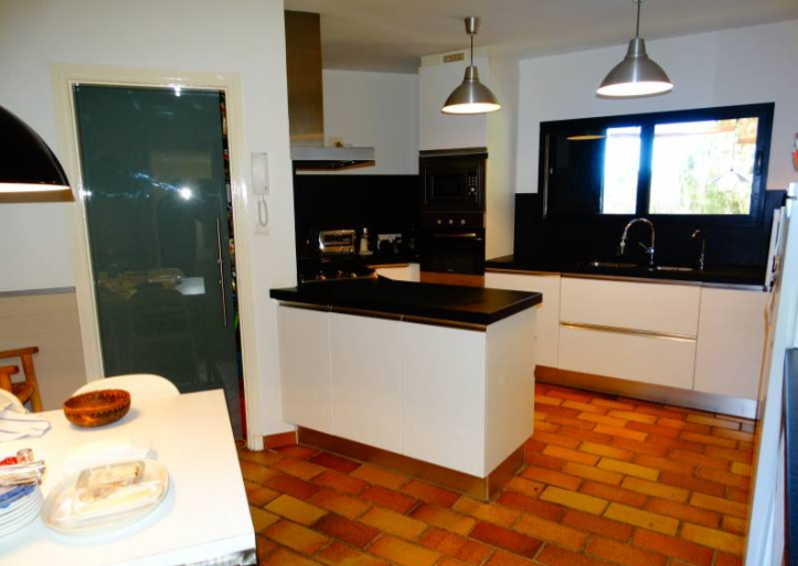 Вилла в Сан-Андрес-де-Льеванерас, Испания, 350 м² - фото 10