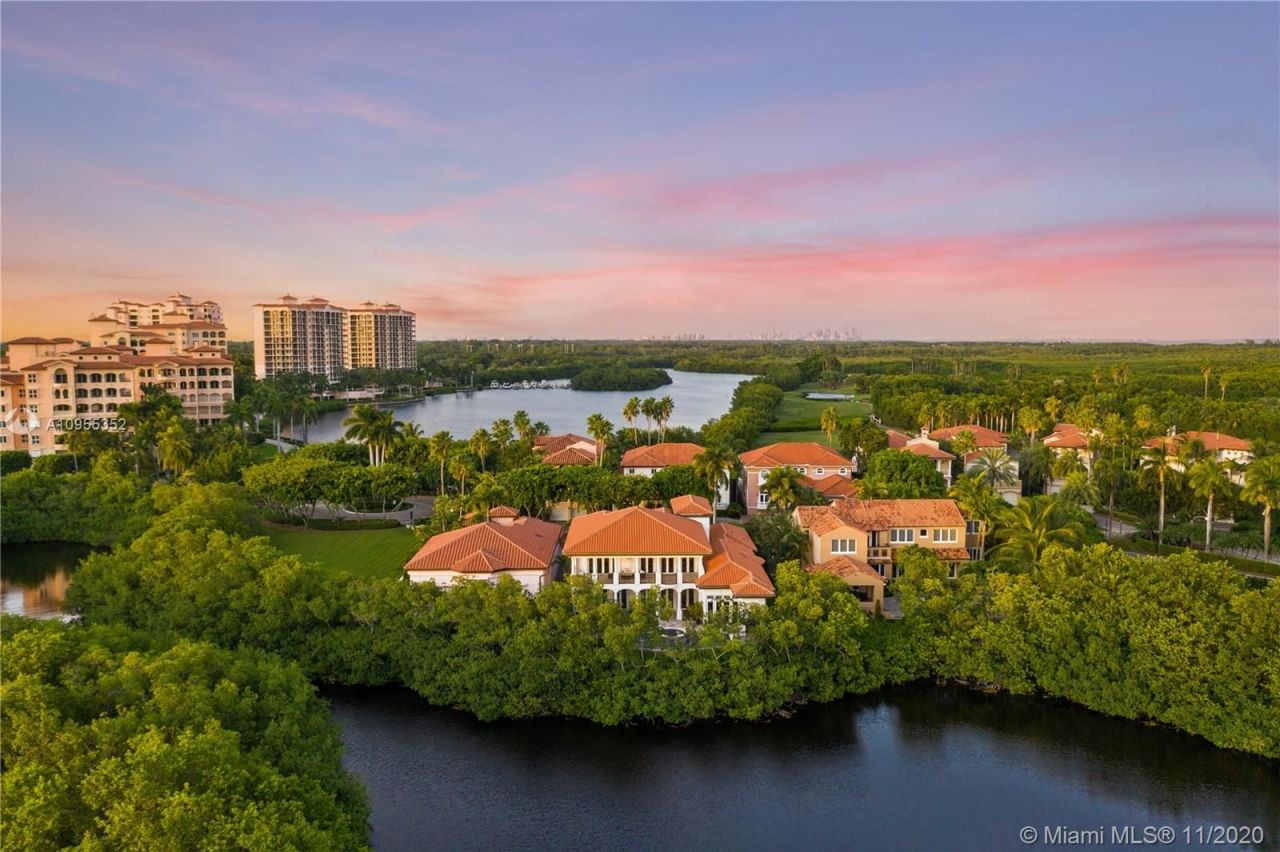 Особняк в Майами, США, 600 м² - фото 18