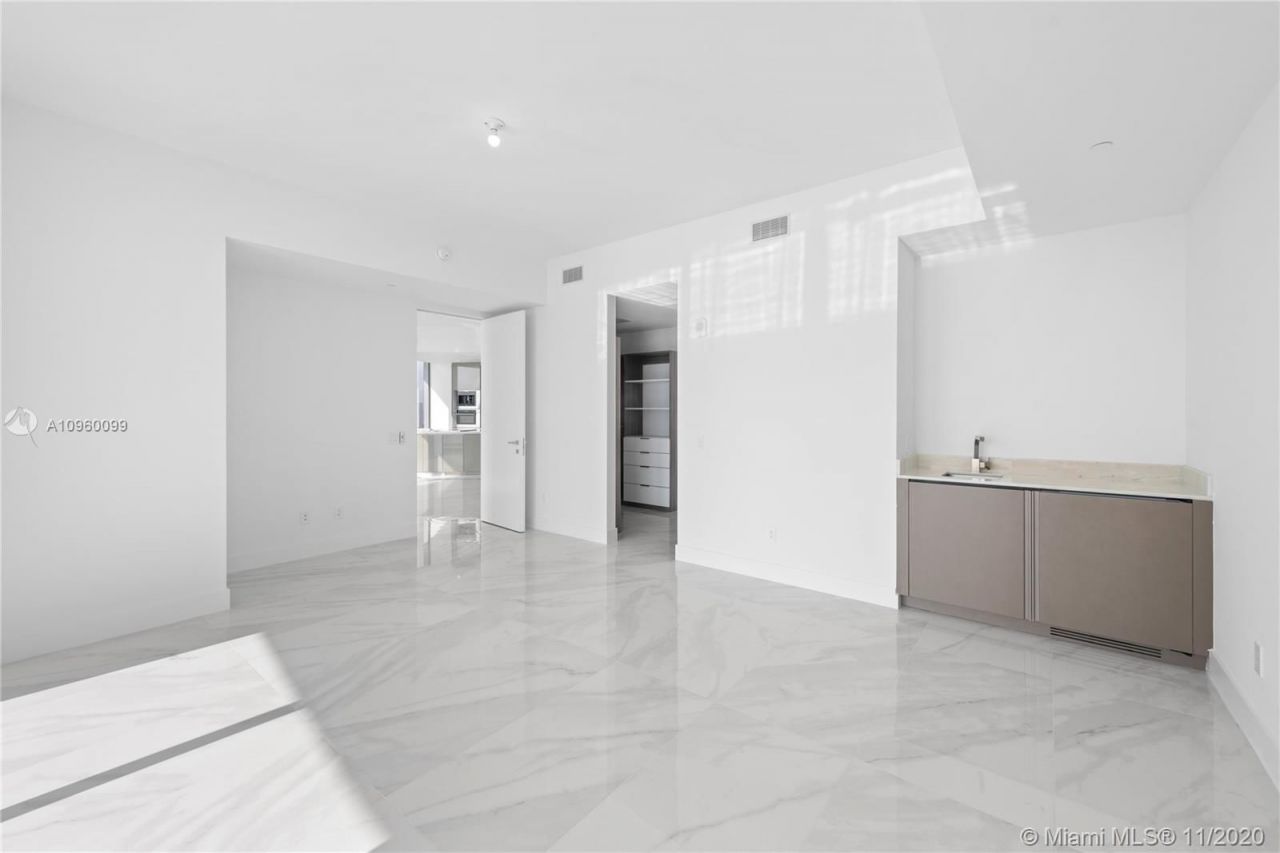 Квартира в Майами, США, 140 м² - фото 8