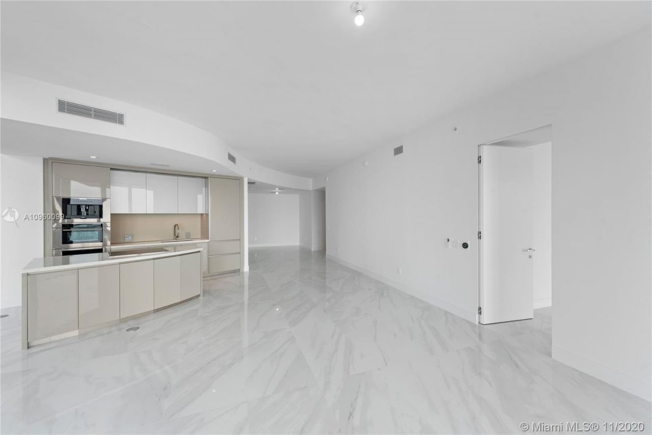 Квартира в Майами, США, 140 м² - фото 13