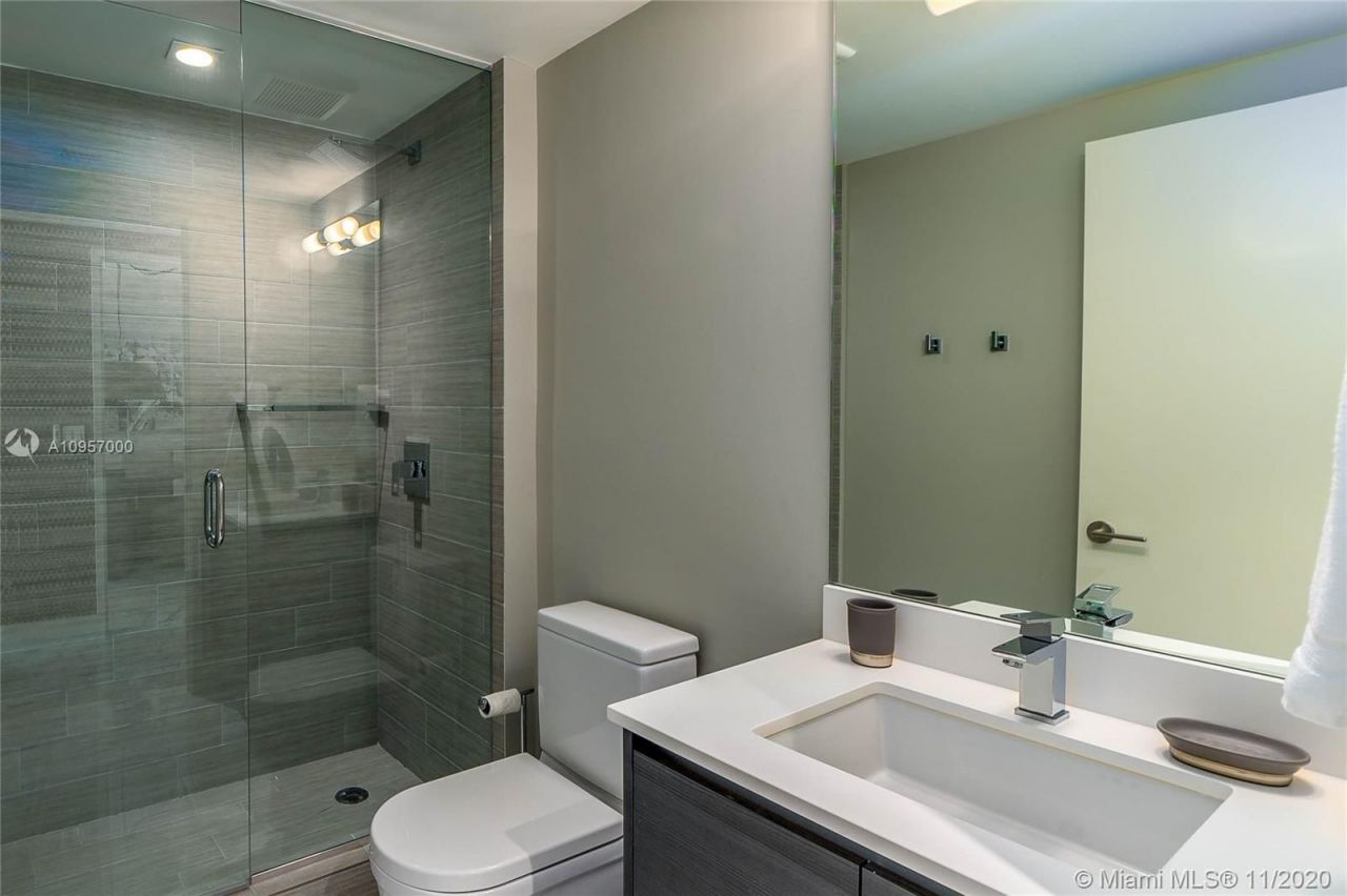 Квартира в Майами, США, 140 м² - фото 11