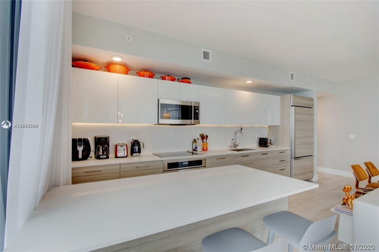 Квартира в Майами, США, 130 м² - фото 13