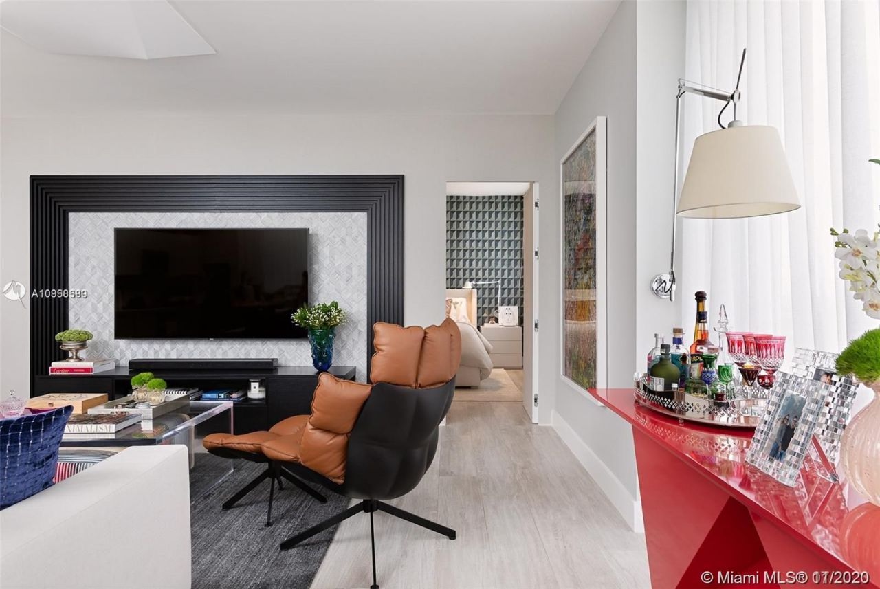 Квартира в Майами, США, 130 м² - фото 2