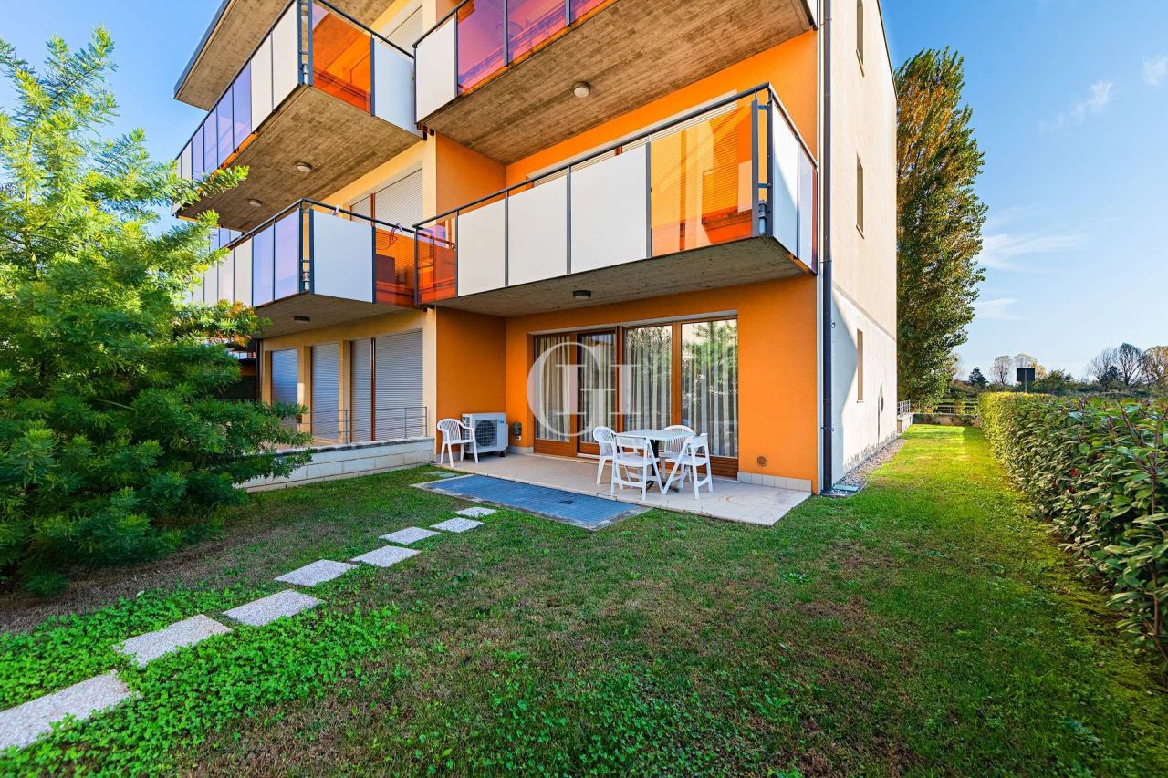 Апартаменты у озера Гарда, Италия, 116 м2 - фото 1