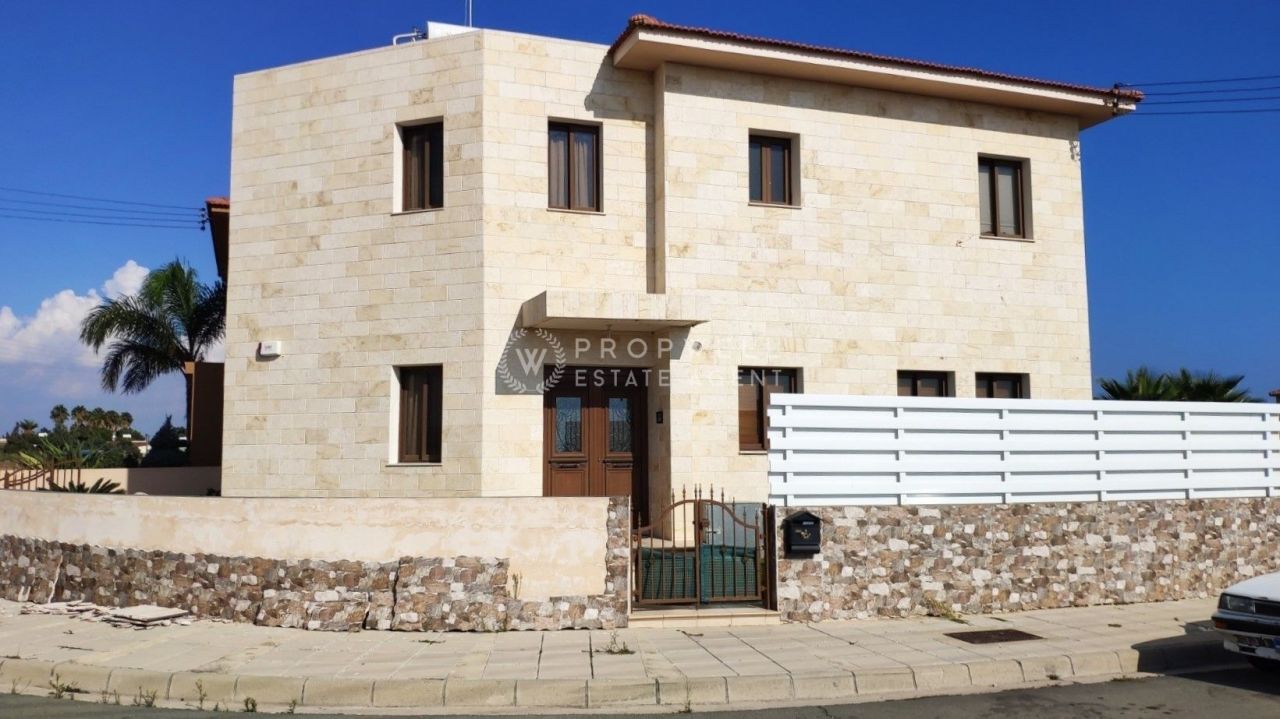 Дом в Ларнаке, Кипр, 184 м2 - фото 1